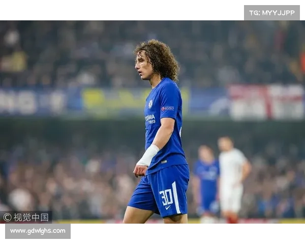 大卫路易斯落选真相解析球队战术调整背后的深层策略